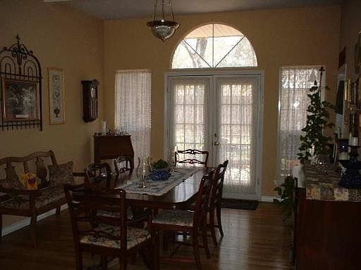 3rd image of 7712 LINKWOOD DR