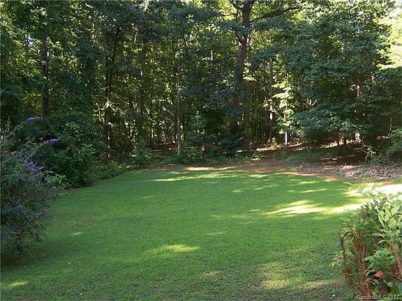 3rd image of 200 Prairie Rose Ct