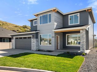 20218 E 10th Ct, Greenacres, WA 99016