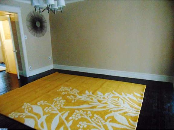 5th image of 1411 E Cheltenham Ave