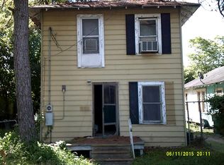 1304 Magnolia St, Baytown, TX 77520