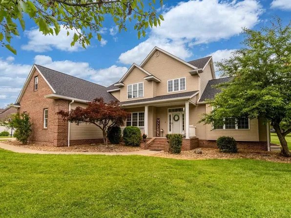 1404 Belle Terre Ct, Herrin, IL 62948