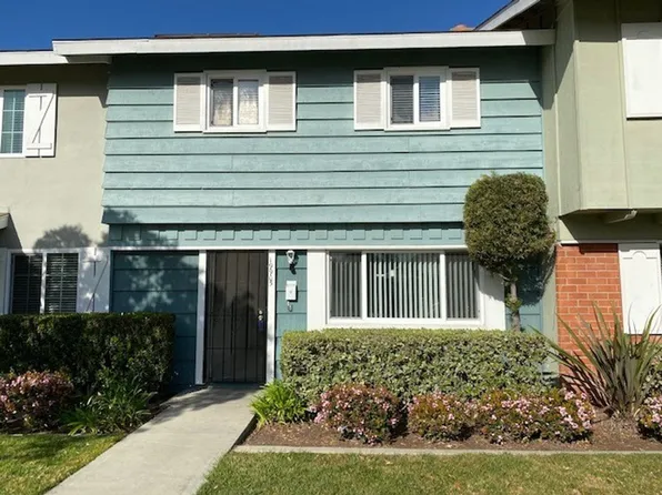 19905 Derbyshire Ln, Huntington Beach, CA 92646