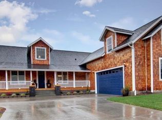 556 Diamond Ln, Gearhart, OR 97138