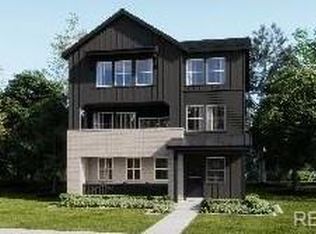 8854 Waterleaf Ln, Littleton, CO 80125
