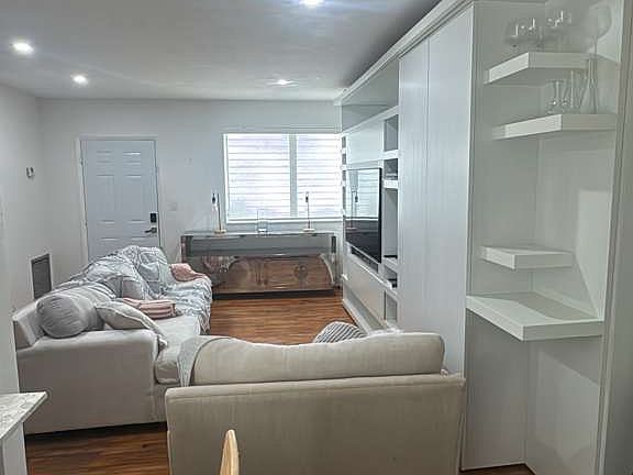 4th image of 1135 101st St APT 5