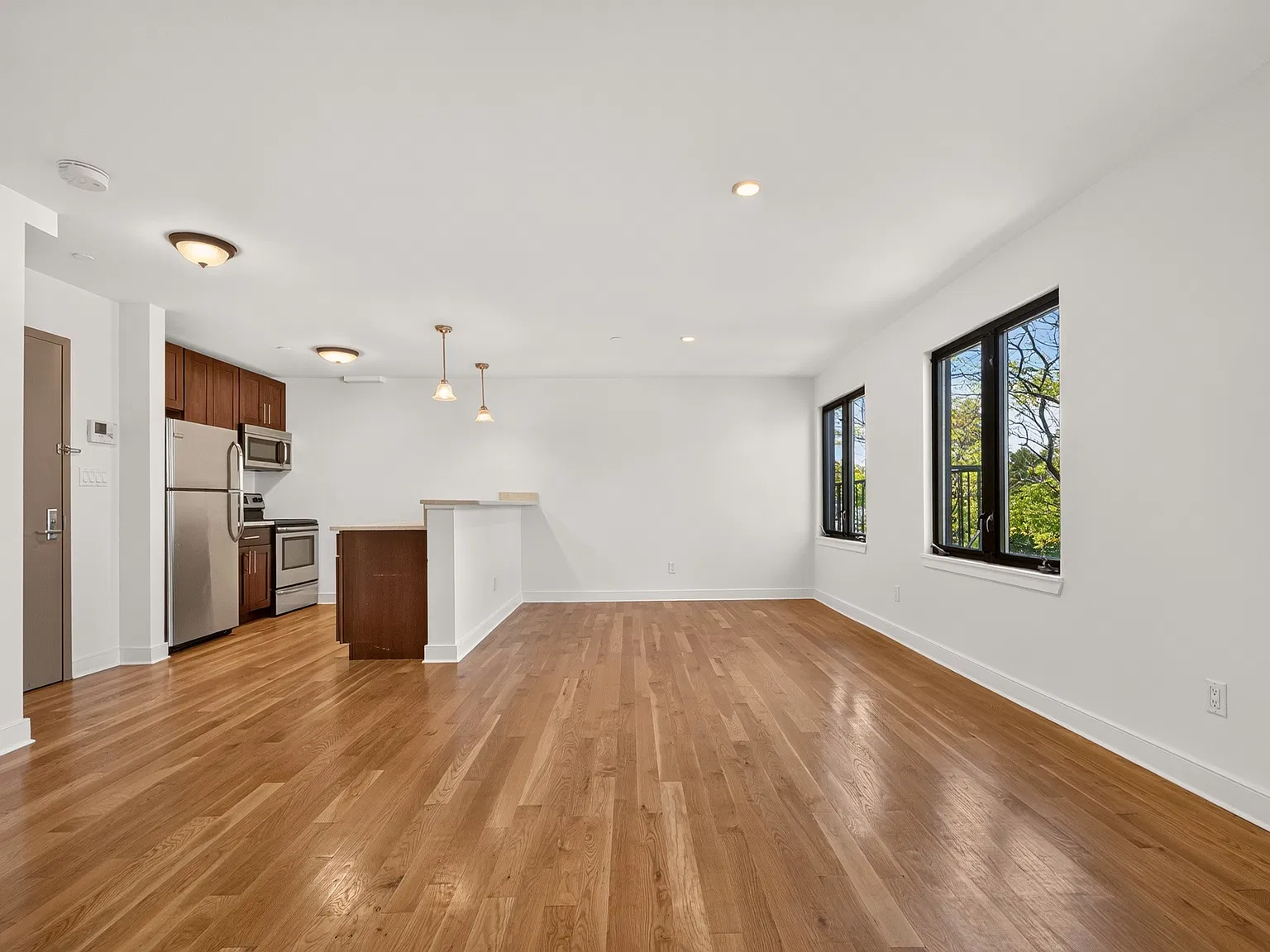 1 bed, $3,600 — Photo 4