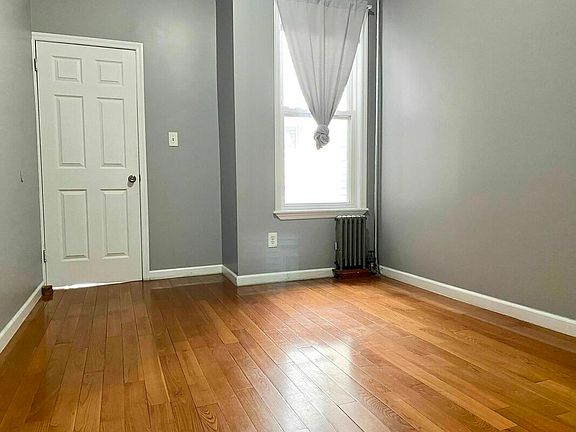 5th image of 1471 Greene Ave #1A