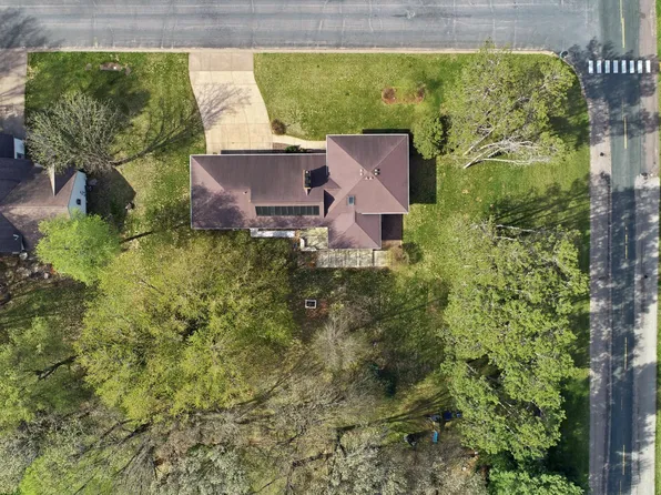 2932 Plum Tree Cir N, Menomonie, WI 54751