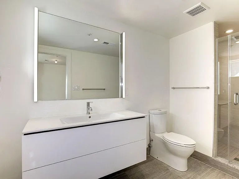 1001 O St NW #B — Photo 8