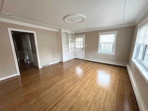 5th image of 1223 Drexel Ave #2