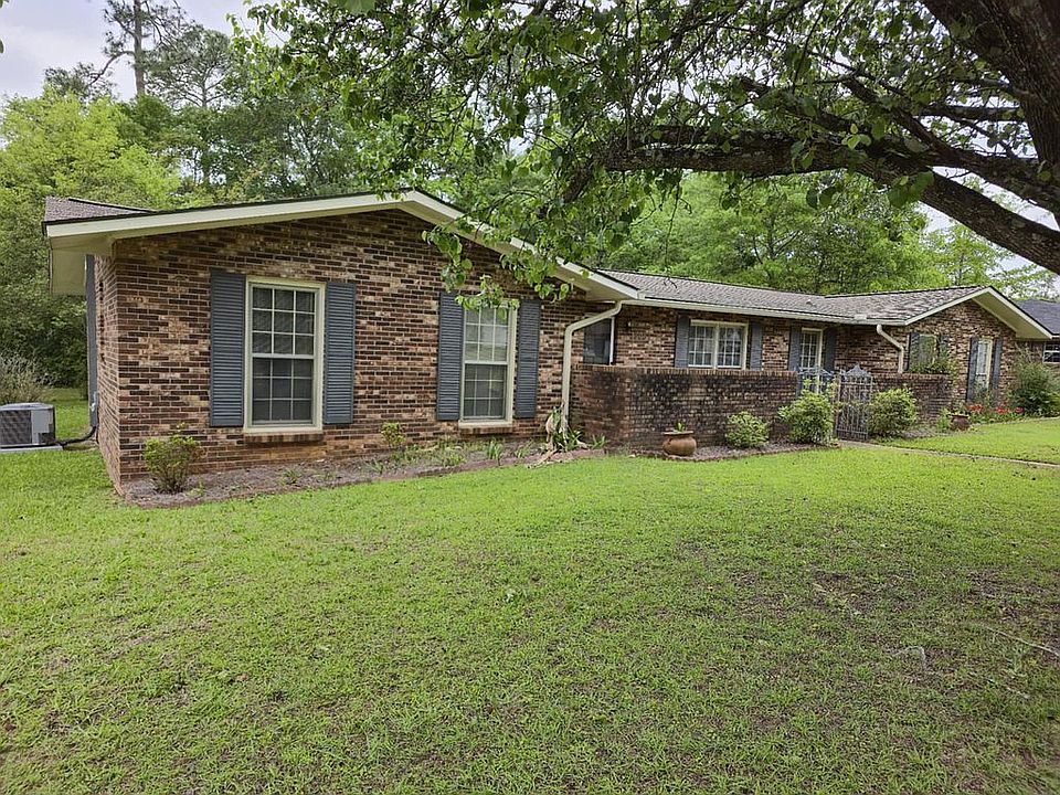 1st image of 1505 Springhill Ter