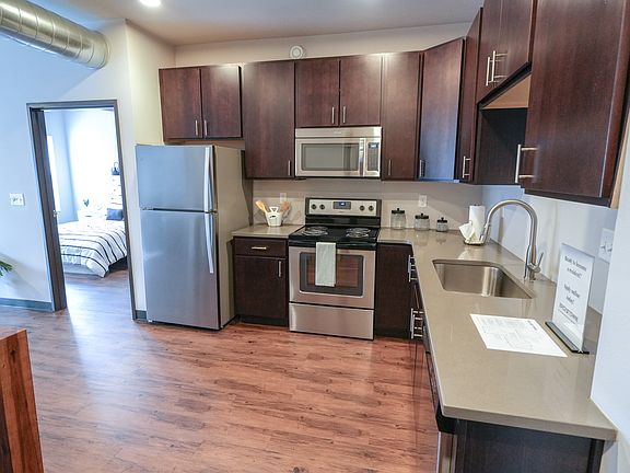 2nd image of 1420 NW 18th St #1B-1Ba-654Sqft