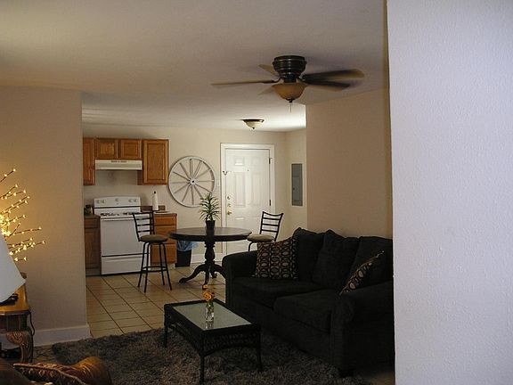 Living/kitchen