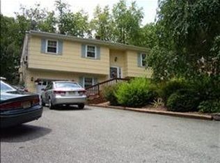 3 Marigold Rd, Glenwood, NJ 07418