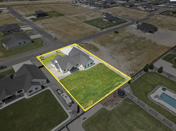 6537 Lazy B Dr, Pasco, WA 99301