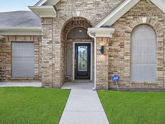 3rd image of 12423 May Laurel Dr