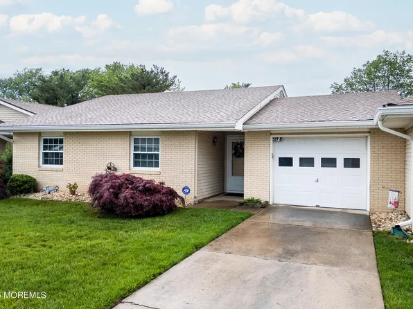 517 Hazen Road #517B, Monroe, NJ 08831