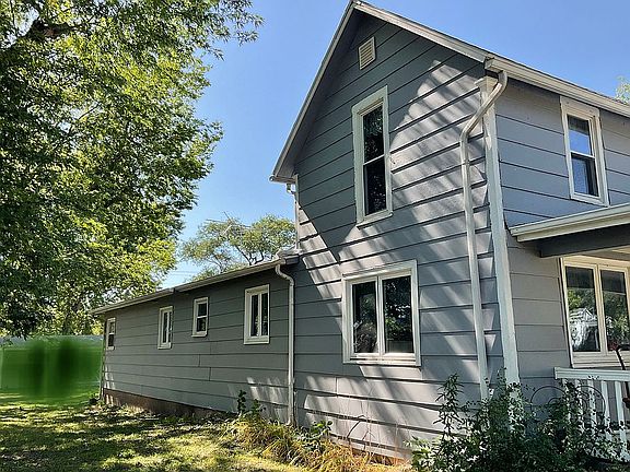 2nd image of 133 N Freeborn St