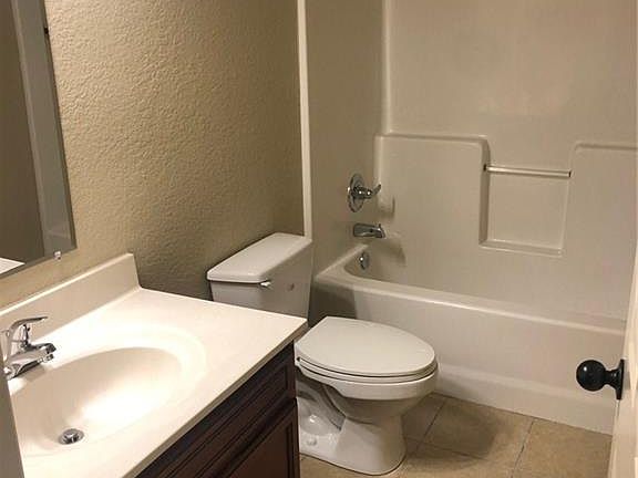 4th image of 1059 N Malibu Ave #1059