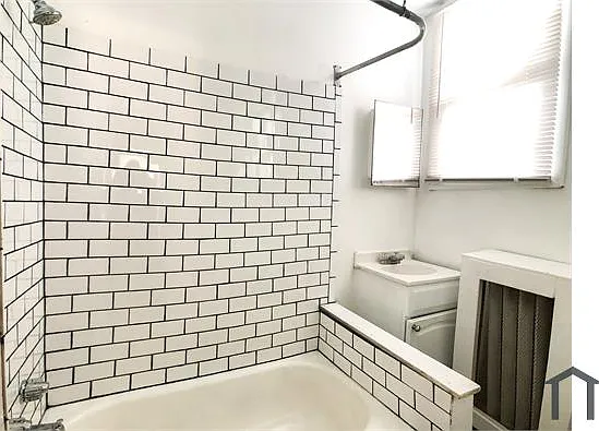 4929 N Franklin St — Photo 5