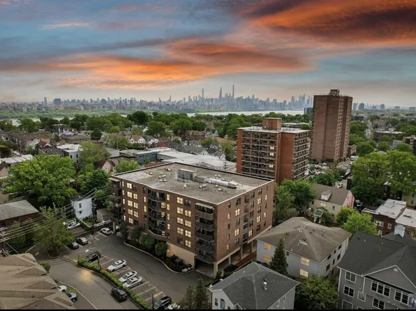 200 Division Street image 1 of 14