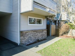 8821 Stone Ave N APT B, Seattle, WA 98103