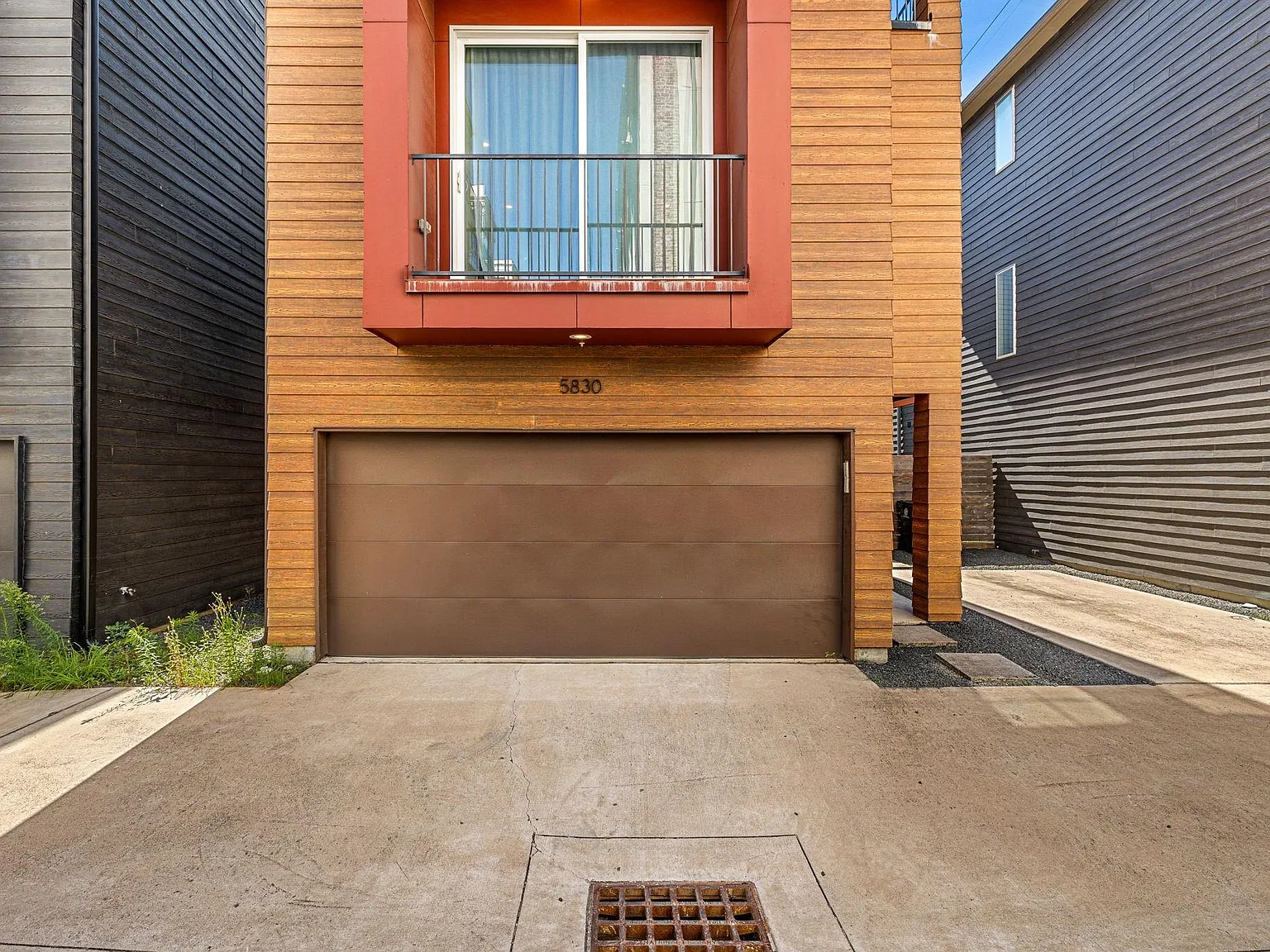 3 bed, 3.5 bath, 2146 sqft, $4,500 — Photo 3