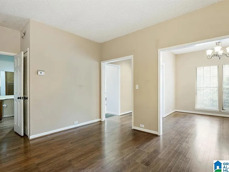 1947 Waterford Pl #1947 — Photo 17