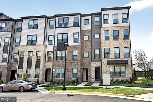 20957 Bluebird Sq Photo 1
