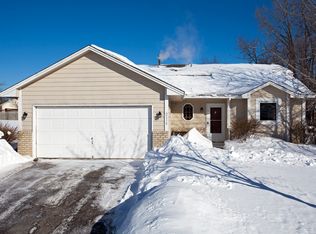 2116 Hallmark Ave N, Oakdale, MN 55128