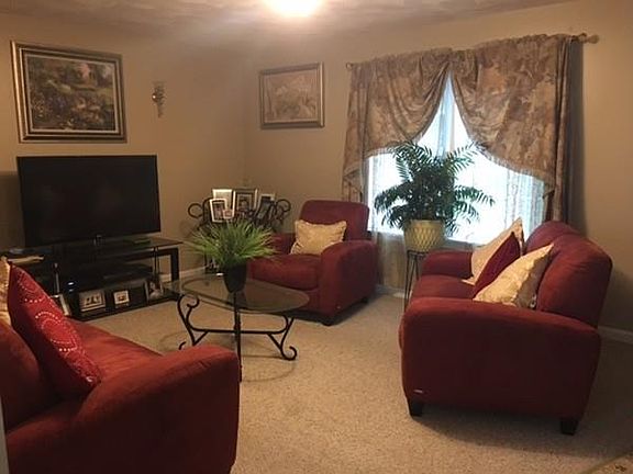 2nd image of 136 Prospect St #136
