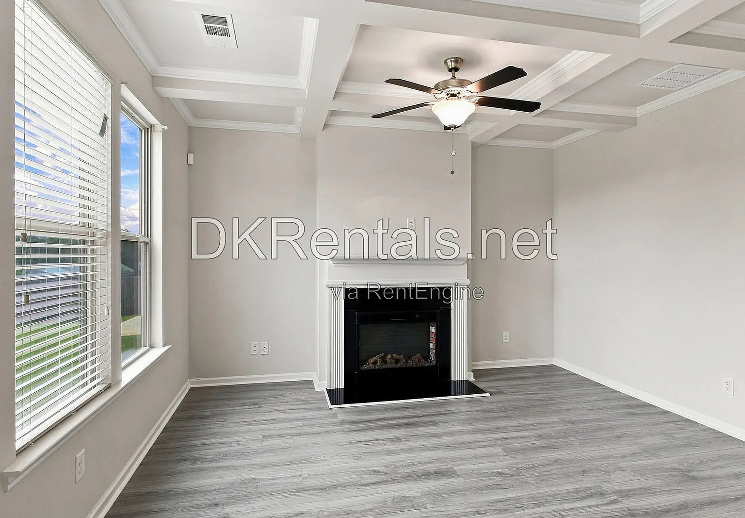 3 bed, 2.5 bath, 2000 sqft, $2,850 — Photo 3