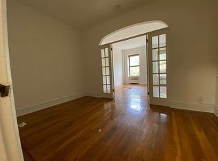 452 W 47th St #3B, New York, NY 10036