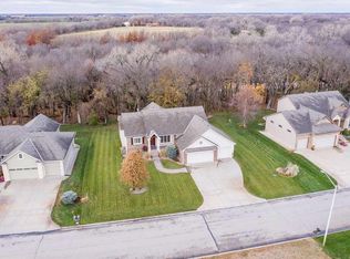 401 N Valley Creek Dr, Valley Center, KS 67147