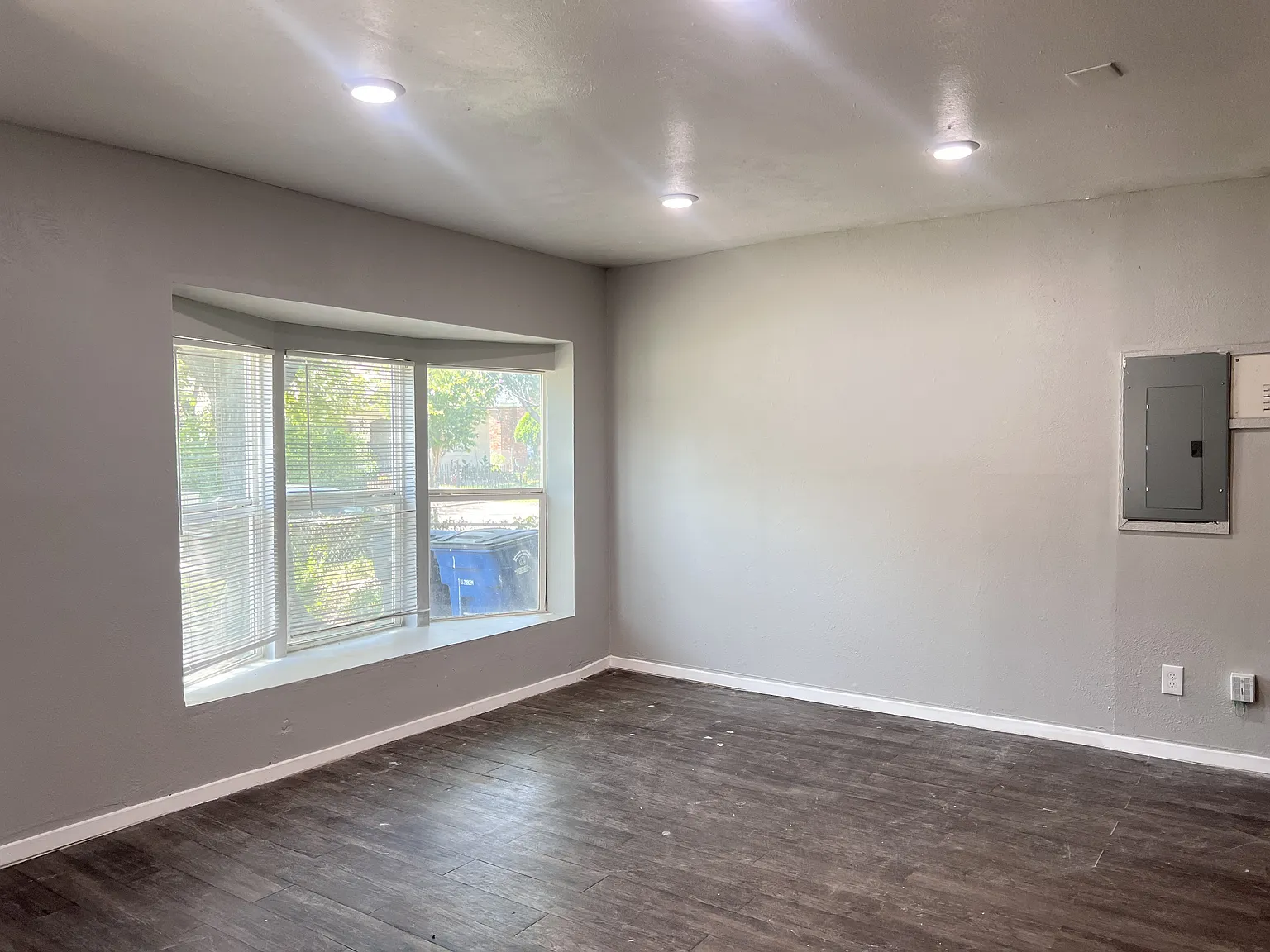 4114 Ladale — Photo 4