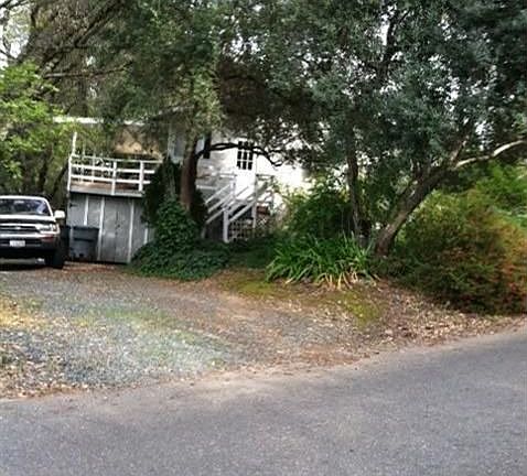 2nd image of 105 Sunrise Ave