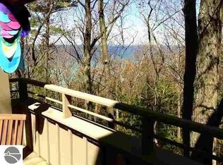 24 Hawks Nest #24, Glen Arbor, MI 49636