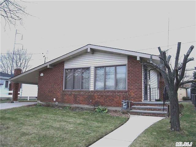 1st image of 51 Pickwick Dr