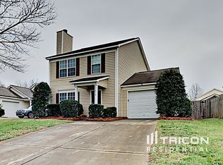 11810 Stewarts Crossing Dr, Charlotte, NC 28215