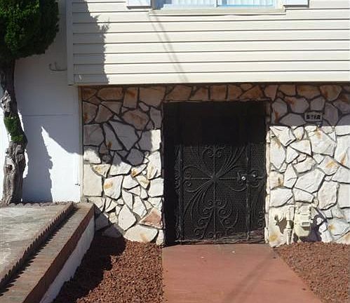 2nd image of 527 Ramsell St