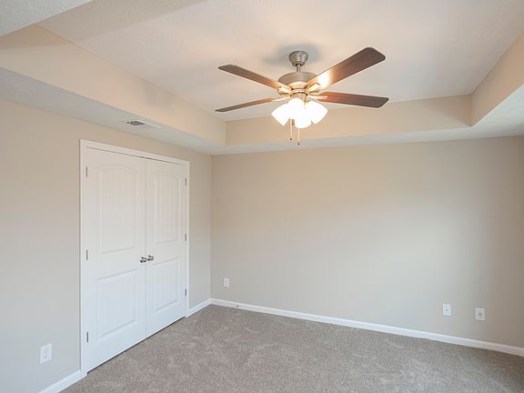4th image of 309 Jerry Butler Dr