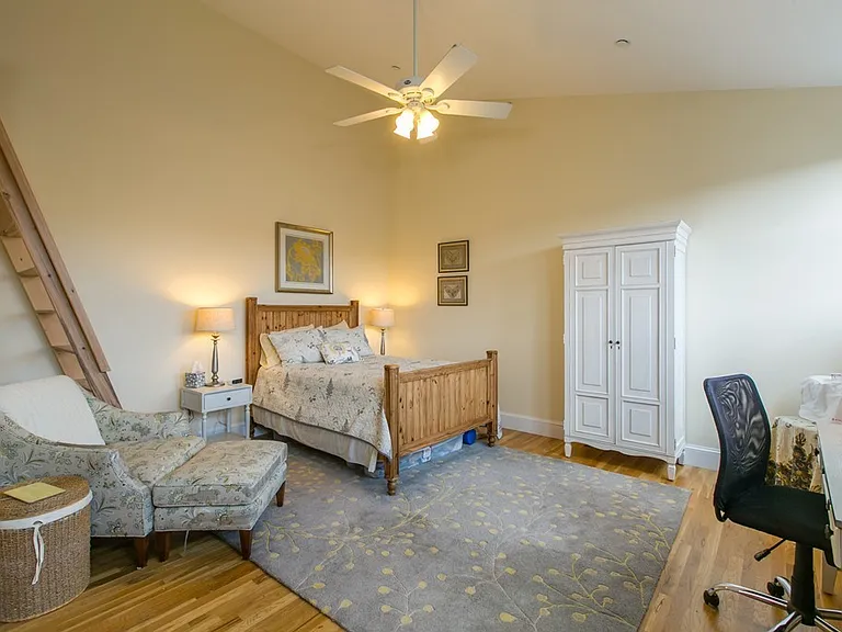 429 Norfolk St #18 — Photo 7