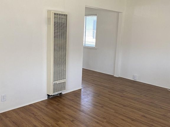5th image of 903 1/2 Edgewood St