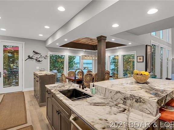3rd image of 30 Greystone Ct
