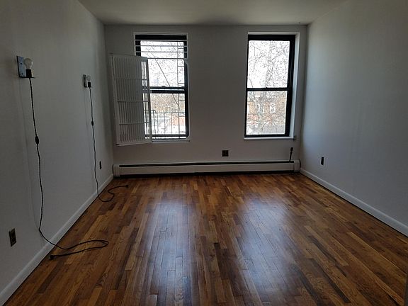 5th image of 181 12th St