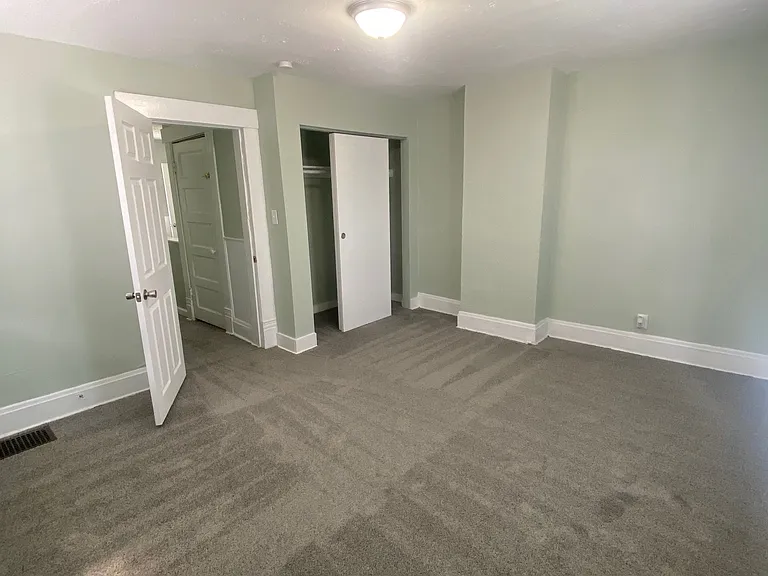 461 Oakwood Ave — Photo 16