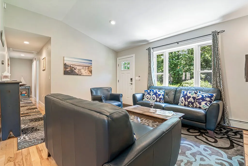 140 Wildes District Rd — Photo 4