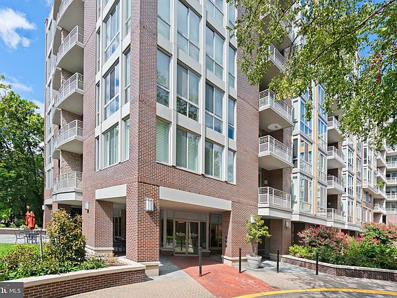 2nd image of 513 W Broad St APT 207