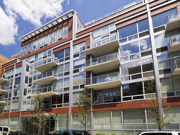 2nd image of 425 E 13th St APT 3D